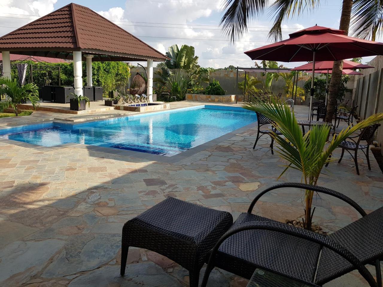Sweet Garden Hotel Kumasi Exterior foto